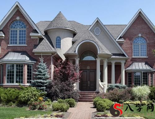 Dreaming of a large, luxurious house