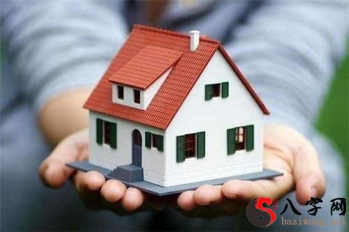 Dreaming of someone buying a house