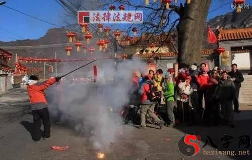 Dreaming of firecrackers at a cemetery