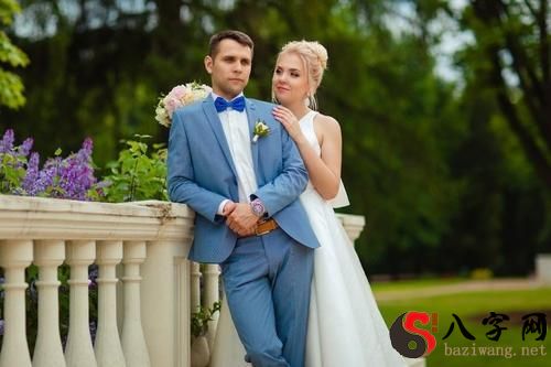 Dreaming that my ex-wife remarried