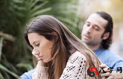 Dreaming of quarreling with his wife and divorcing her