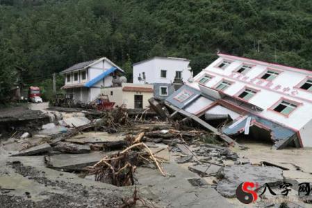 Dreaming of a house collapse