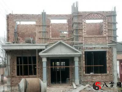 Dreaming of repairing a house in my old home