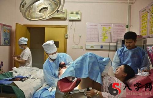 Pregnant women dream of giving birth