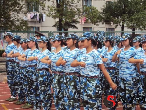 Pregnant women dream of military training